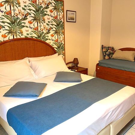 Casa Famiani Bed & Breakfast Летояни Екстериор снимка