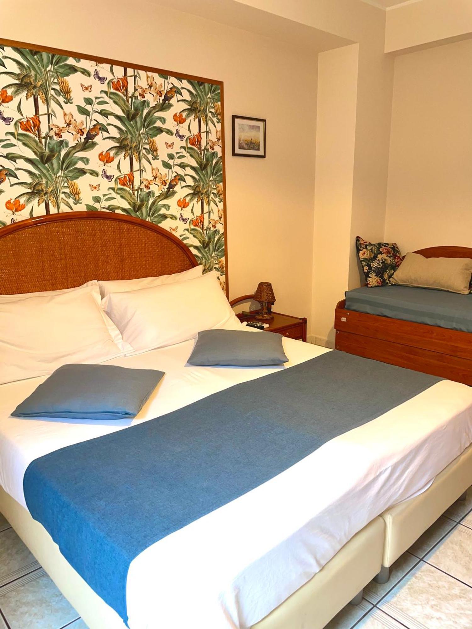 Casa Famiani Bed & Breakfast Летояни Екстериор снимка